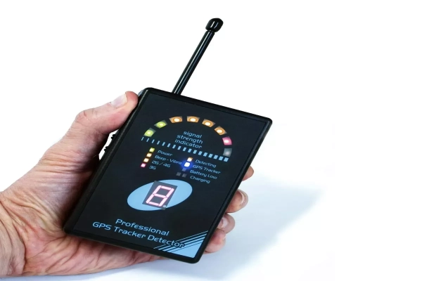 détecteur par signaux GSM/GPS