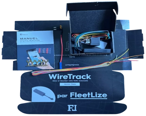 Contenu de la boîte WireTrack (manuel, câblage, traceur GPS)